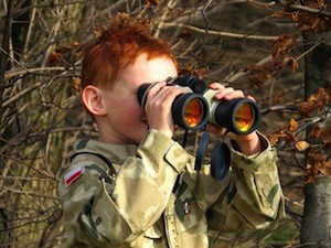 How to make good decisions - photo of using binoculars